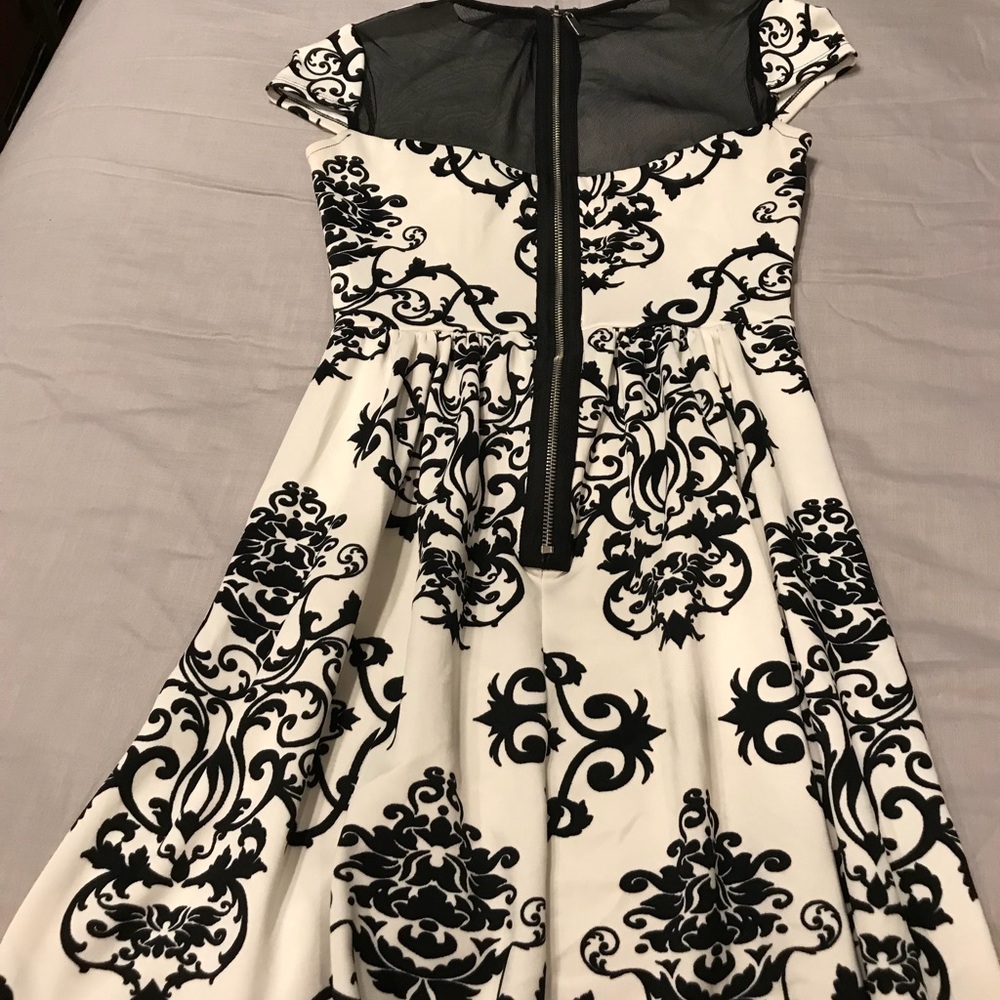 Ladies dress